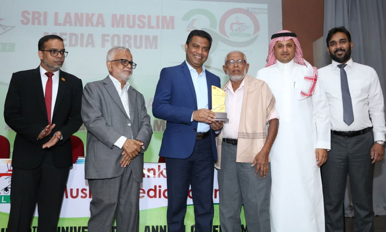 30ஆவது ஆண்டு விழாவில் 12 ஊடகவியலாளர்கள் பாராட்டிக் கெளரவிப்பு - Photo 5