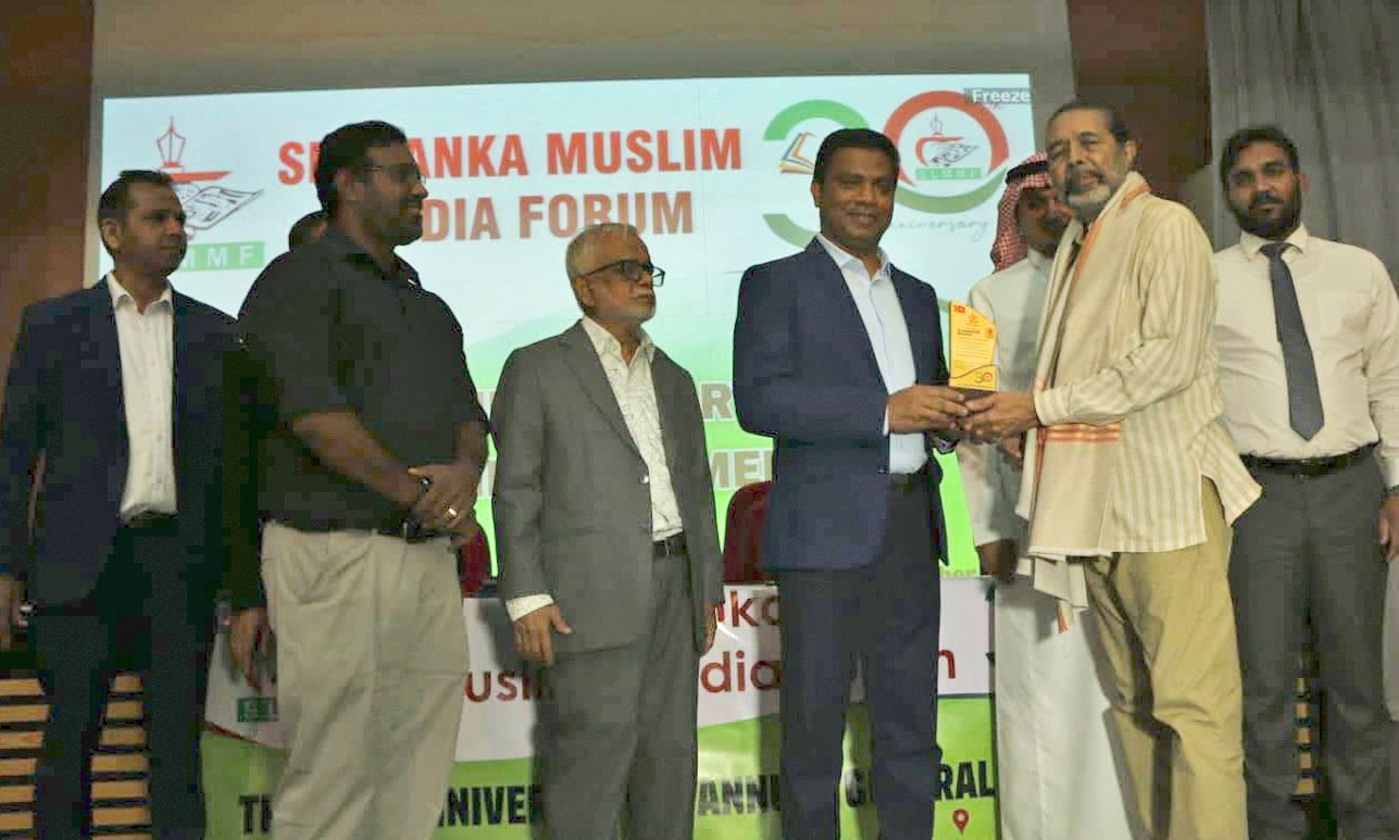 30ஆவது ஆண்டு விழாவில் 12 ஊடகவியலாளர்கள் பாராட்டிக் கெளரவிப்பு - Photo 10